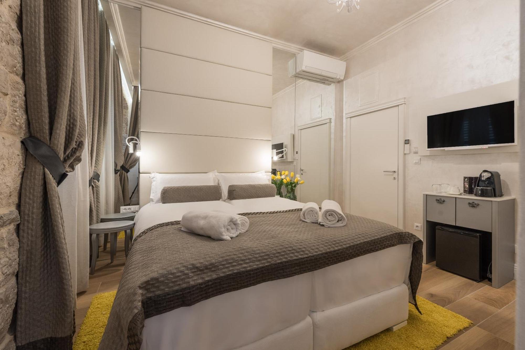 Zara Palace - Design Rooms Exterior photo